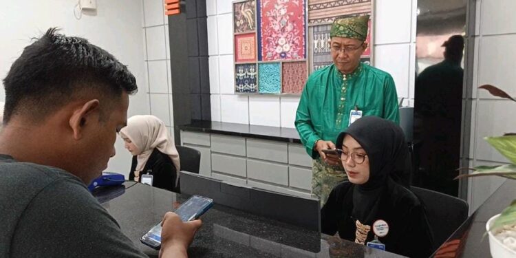 Dedikasi Teller BRI BO Tanjung Balai Karimun: Hadirkan Pelayanan Cepat, Ramah, dan Setulus Hati