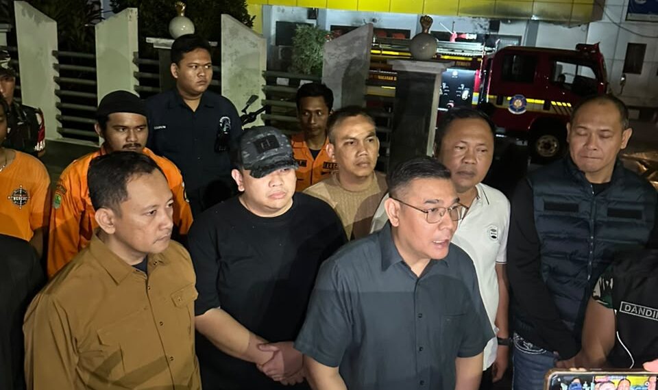 Wamen Ossy Tinjau Langsung Kebakaran Kantah Karawang, Prioritaskan Keselamatan dan Pemulihan Layanan