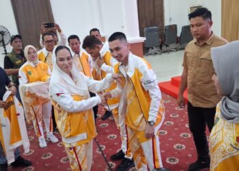 Bupati Cen Sui Lan Lepas 338 Kontingen Natuna ke Porprov VI Kepri, Targetkan Prestasi Terbaik