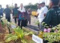 Bupati Cen Sui Lan Gerakkan Penghijauan Jalan Batu Sisir Jadi Proyek Percontohan